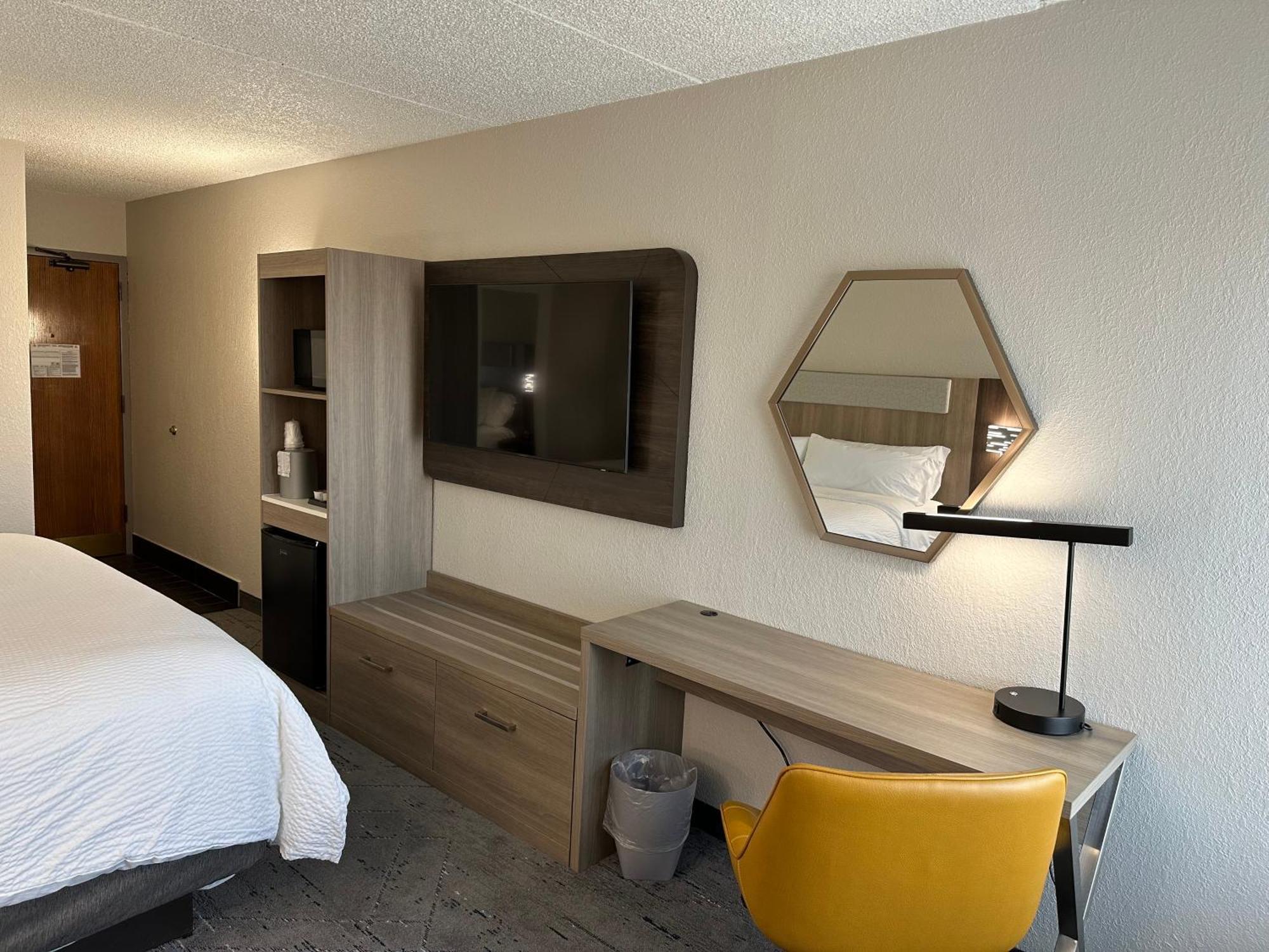 Holiday Inn Express & Suites Eden Prairie - Minneapolis By Ihg Екстер'єр фото