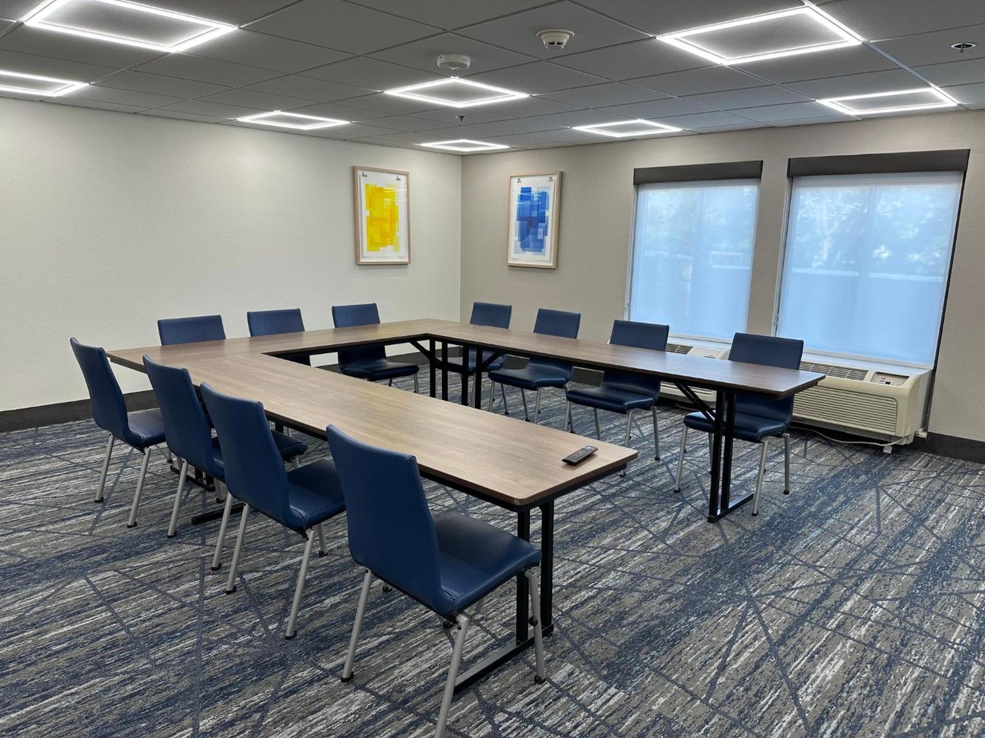 Holiday Inn Express & Suites Eden Prairie - Minneapolis By Ihg Екстер'єр фото